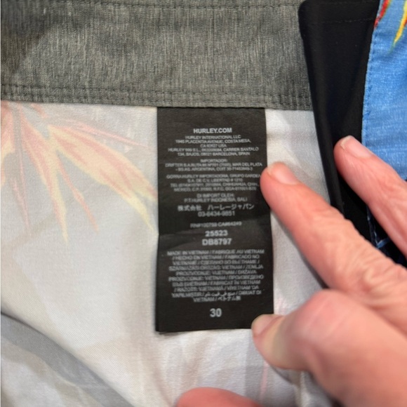 NWT Hurley Phantom men’s swim shorts. Bright, Size 30 - Picture 9 of 11